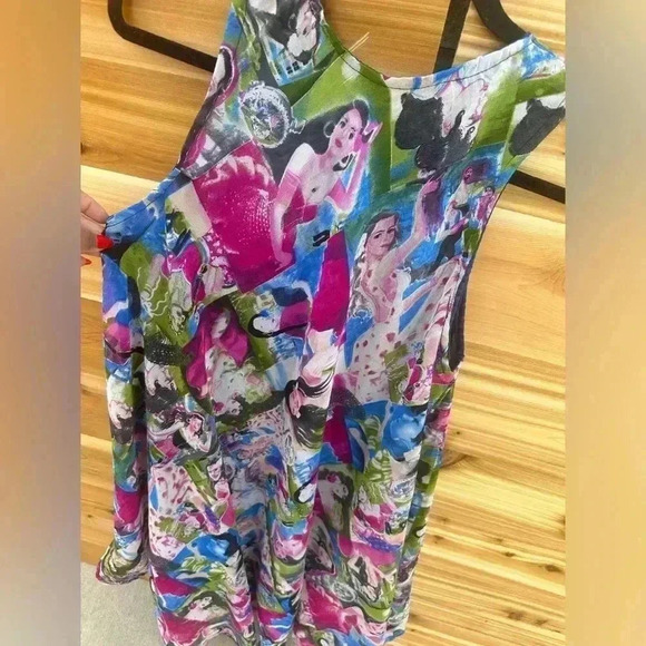 Beautiful women dress size one regular - Picture 2 of 5